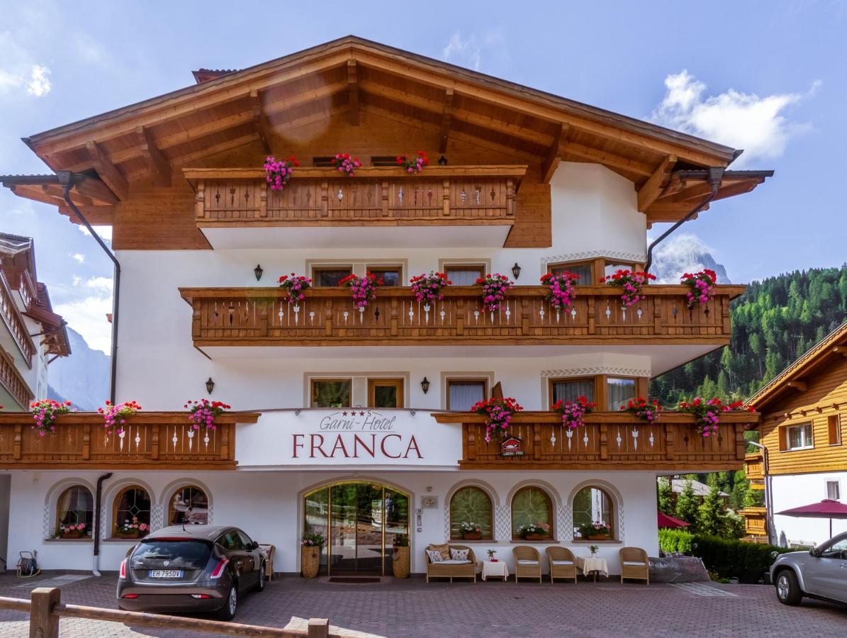 Garni Franca B&B เซลวาดีวัลการ์เดนา ภายนอก รูปภาพ