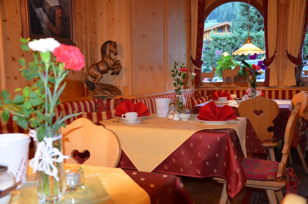 Garni Franca B&B เซลวาดีวัลการ์เดนา ภายนอก รูปภาพ